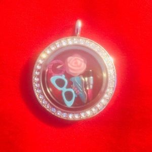 Origami Owl Clear face Twist locket with 5  Charms